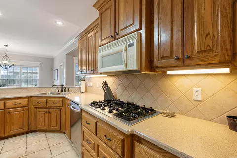 Kitchen - 24 Talladega Loop, Cabot, AR 72023 photo 3 of 3