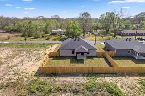 202 S Apple St, Beebe, AR 72012 photo 3