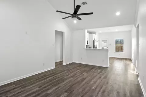 202 S Apple St, Beebe, AR 72012 photo 5
