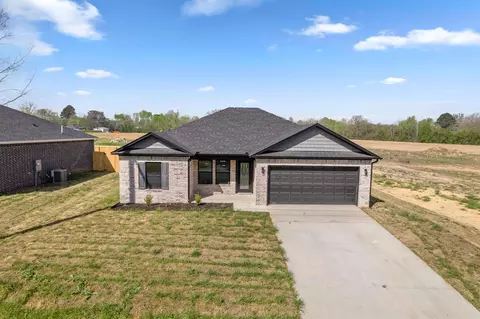 202 S Apple St, Beebe, AR 72012