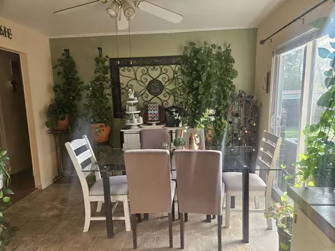 Dining - 110 Terrell St, Murfreesboro, AR 71958 photo 1 of 1