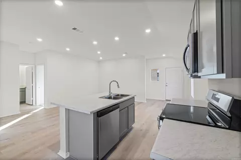 Kitchen - 104 Jasmine Ct, Beebe, AR 72012 photo 1 of 1