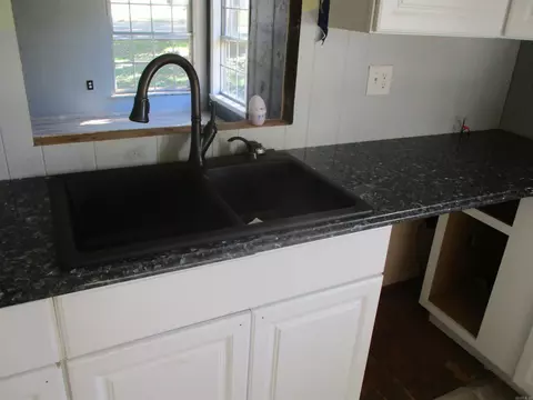 1104 N 4th St, Paris, AR 72855 photo 13