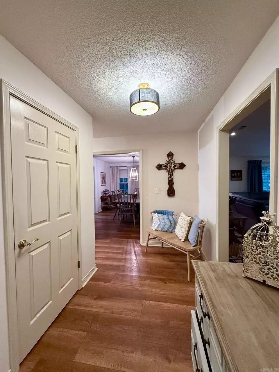 Entry Way - 100 Lakewood Ct, Crossett, AR 71635 photo 1 of 3