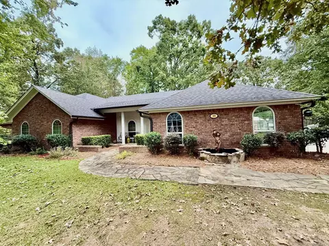 Exterior - 100 Lakewood Ct, Crossett, AR 71635 photo 1 of 4