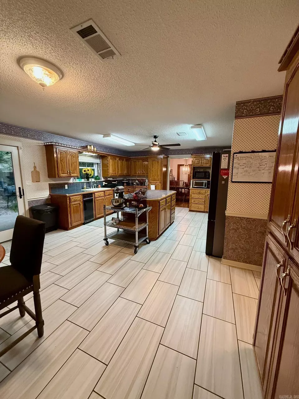 Kitchen - 100 Lakewood Ct, Crossett, AR 71635 photo 2 of 5