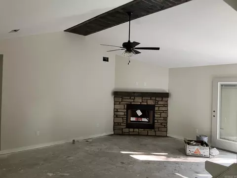 2409 Oakbrook Dr, Benton, AR 72015 photo 2