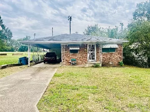 2213 Dennison St, Little Rock, AR 72202