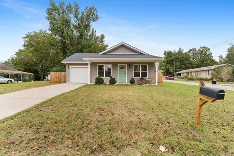 211 N College St, Sheridan, AR 72150