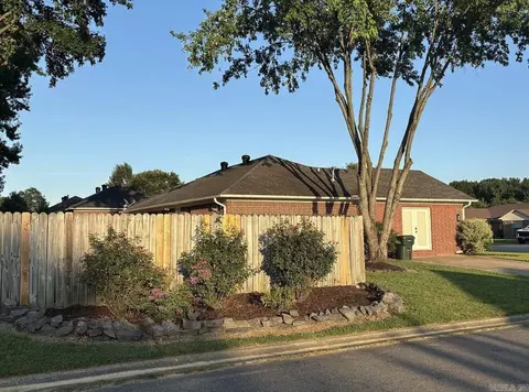 4650 Thompson St, Conway, AR 72034 photo 2
