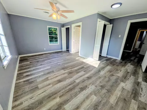 Bedroom - 551 N School St, Bearden, AR 71720 photo 2 of 2