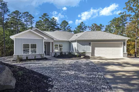 14 Veranillo Dr, Hot Springs Village, AR 71909