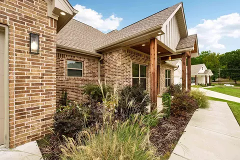 102 Red Crest Cv, Haskell, AR 72015 photo 5