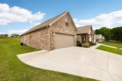 102 Red Crest Cv, Haskell, AR 72015 photo 4