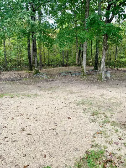 Exterior - 909 Eddie Ln, Redfield, AR 72132 photo 7 of 8