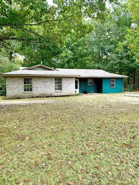 Exterior - 909 Eddie Ln, Redfield, AR 72132 photo 2 of 8