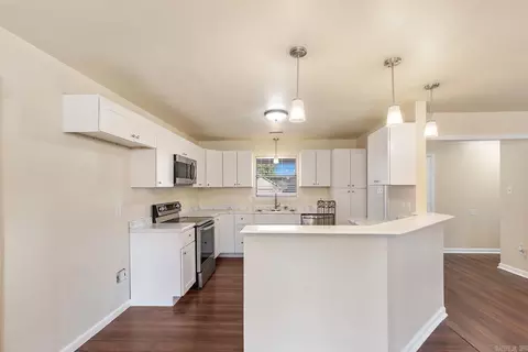 Kitchen - 13868 Cherry Glenn Cv, Alexander, AR 72002 photo 1 of 5