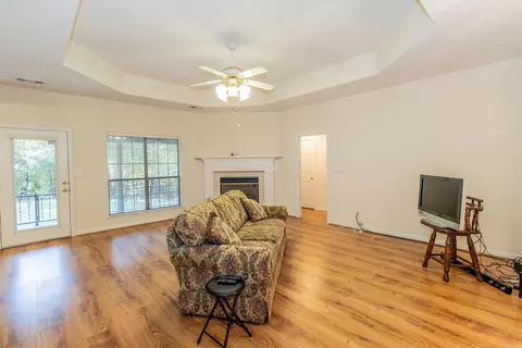 Living - 3639 Sparks Rd, Alexander, AR 72002 photo 2 of 3