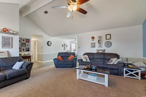 Living - 29 Gregory Dr, Conway, AR 72032 photo 2 of 3
