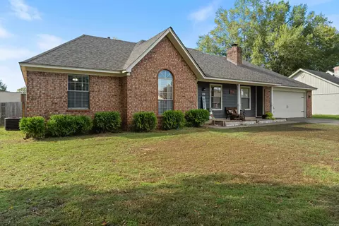 Exterior - 29 Gregory Dr, Conway, AR 72032 photo 1 of 4