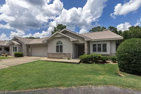9 Isla Mujeres Ct, Hot Springs Village, AR 71909