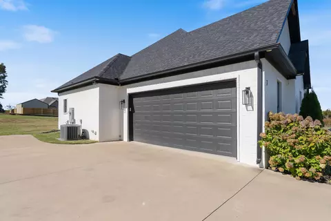 Exterior - 7 Pear Cir, Greenbrier, AR 72058 photo 4 of 5