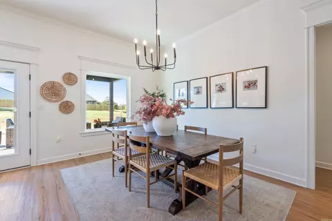 Dining - 7 Pear Cir, Greenbrier, AR 72058 photo 1 of 1