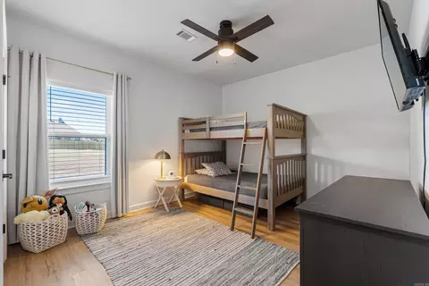 Bedroom - 7 Pear Cir, Greenbrier, AR 72058 photo 3 of 5