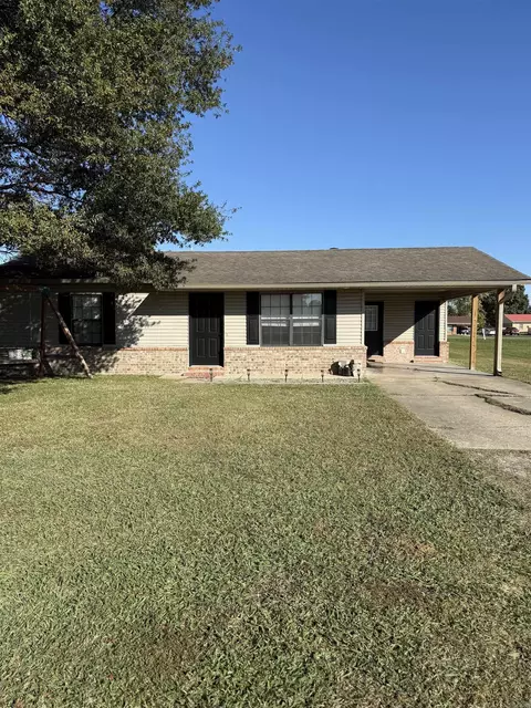1100 E Margaret St, Piggott, AR 72454