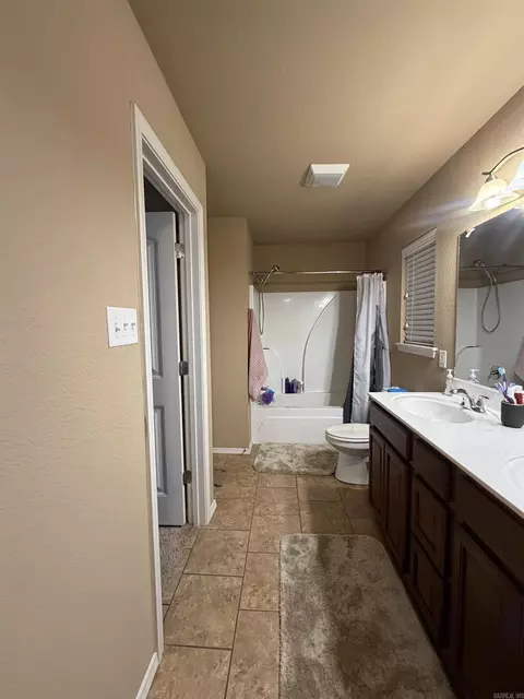 Bath - 13 Heelstone Dr, Cabot, AR 72023 photo 1 of 2