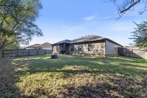 Exterior - 445 Nottingham Dr, Cabot, AR 72023 photo 5 of 5