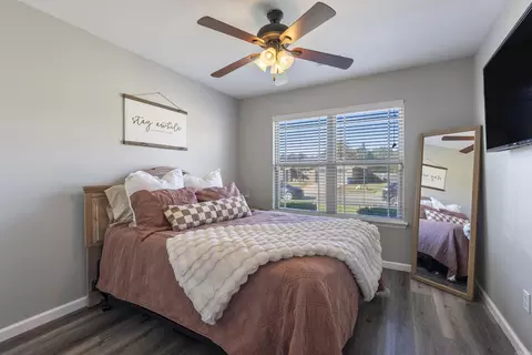 Bedroom - 445 Nottingham Dr, Cabot, AR 72023 photo 3 of 4