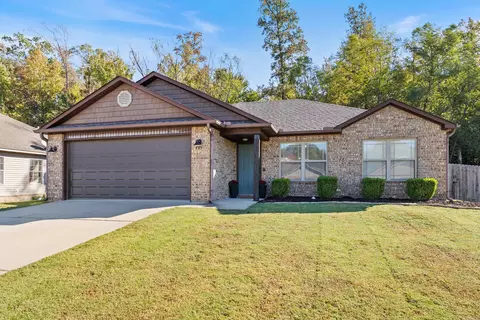 Exterior - 445 Nottingham Dr, Cabot, AR 72023 photo 2 of 5