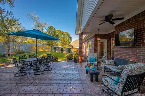 Exterior - 5805 Westminster, Benton, AR 72019 photo 7 of 17