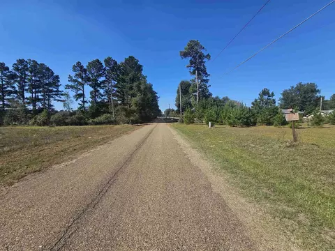 2012 E 28th St, Hope, AR 71801 photo 2