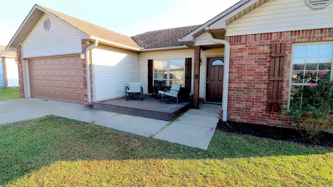 Exterior - 105 Baldwin Dr, Beebe, AR 72012 photo 3 of 5