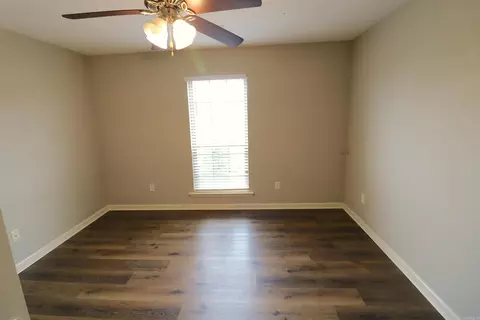 Bedroom - 105 Baldwin Dr, Beebe, AR 72012 photo 4 of 6