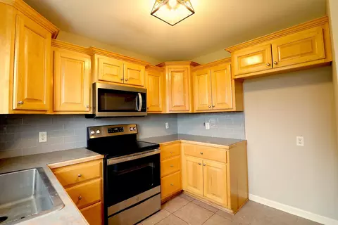 Kitchen - 105 Baldwin Dr, Beebe, AR 72012 photo 4 of 6