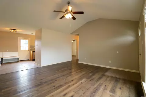 Living - 105 Baldwin Dr, Beebe, AR 72012 photo 2 of 3