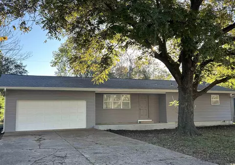 83 Finch Dr, Mountain Home, AR 72653