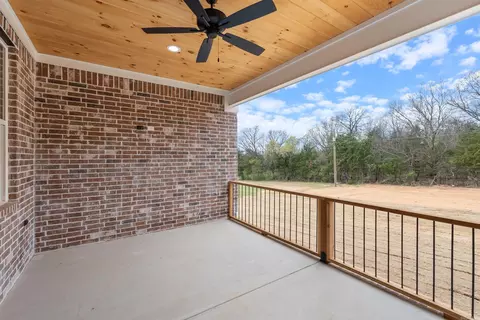 Exterior - 7 Avrey Ln, Greenbrier, AR 72058 photo 2 of 7