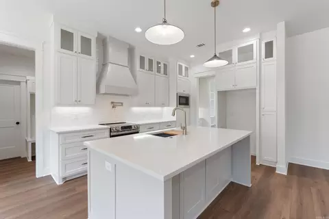 Kitchen - 7 Avrey Ln, Greenbrier, AR 72058 photo 2 of 5