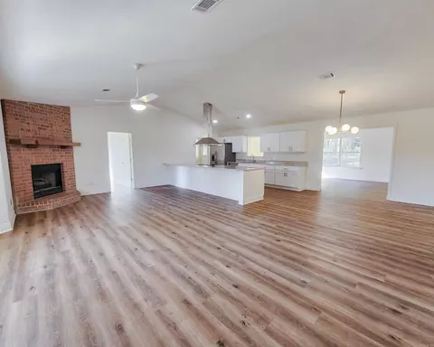 40 Haley Cir, Conway, AR 72032 photo 3