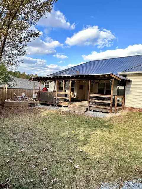 207 Wild Cherry Dr, Benton, AR 72015 photo 2