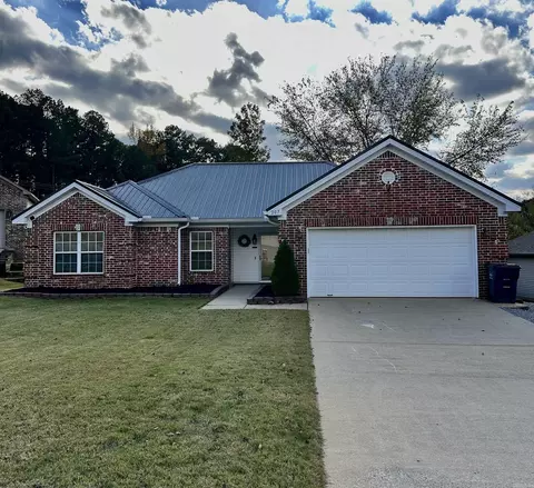 207 Wild Cherry Dr, Benton, AR 72015 photo 1
