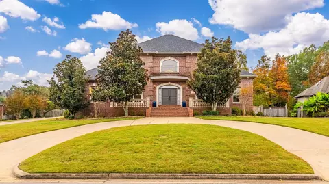 45 Maisons Dr, Little Rock, AR 72223
