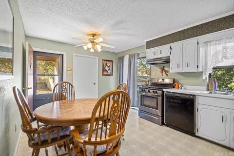 594 Joyce Dr, Benton, AR 72019 photo 14