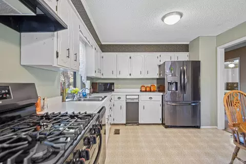 594 Joyce Dr, Benton, AR 72019 photo 13