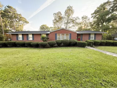 303 S Cherry St, Hamburg, AR 71646