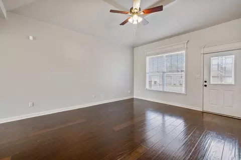 Living - 2701 Eden, Benton, AR 72015 photo 4 of 4
